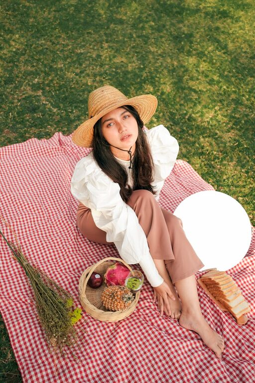 How to Plan a Simple Picnic at a Local Park